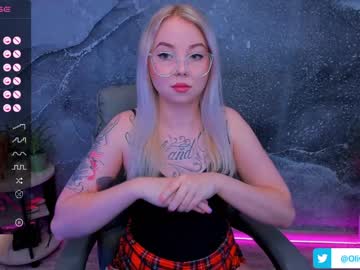 Chaturbate [08-04-24] olivialaur public show video from Chaturbate