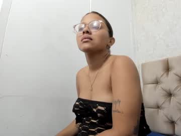 Chaturbate [17-05-24] shara_19_ record show with toys from Chaturbate.com